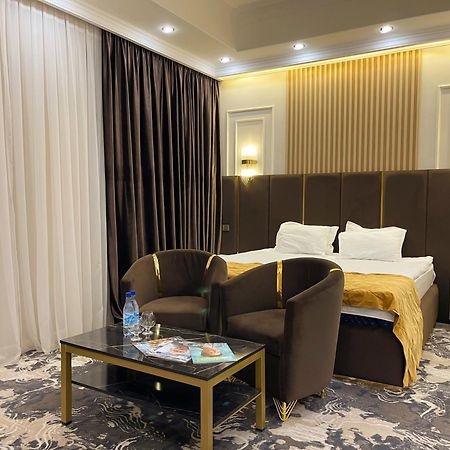 Jasmine Hotel Taraz Exterior photo