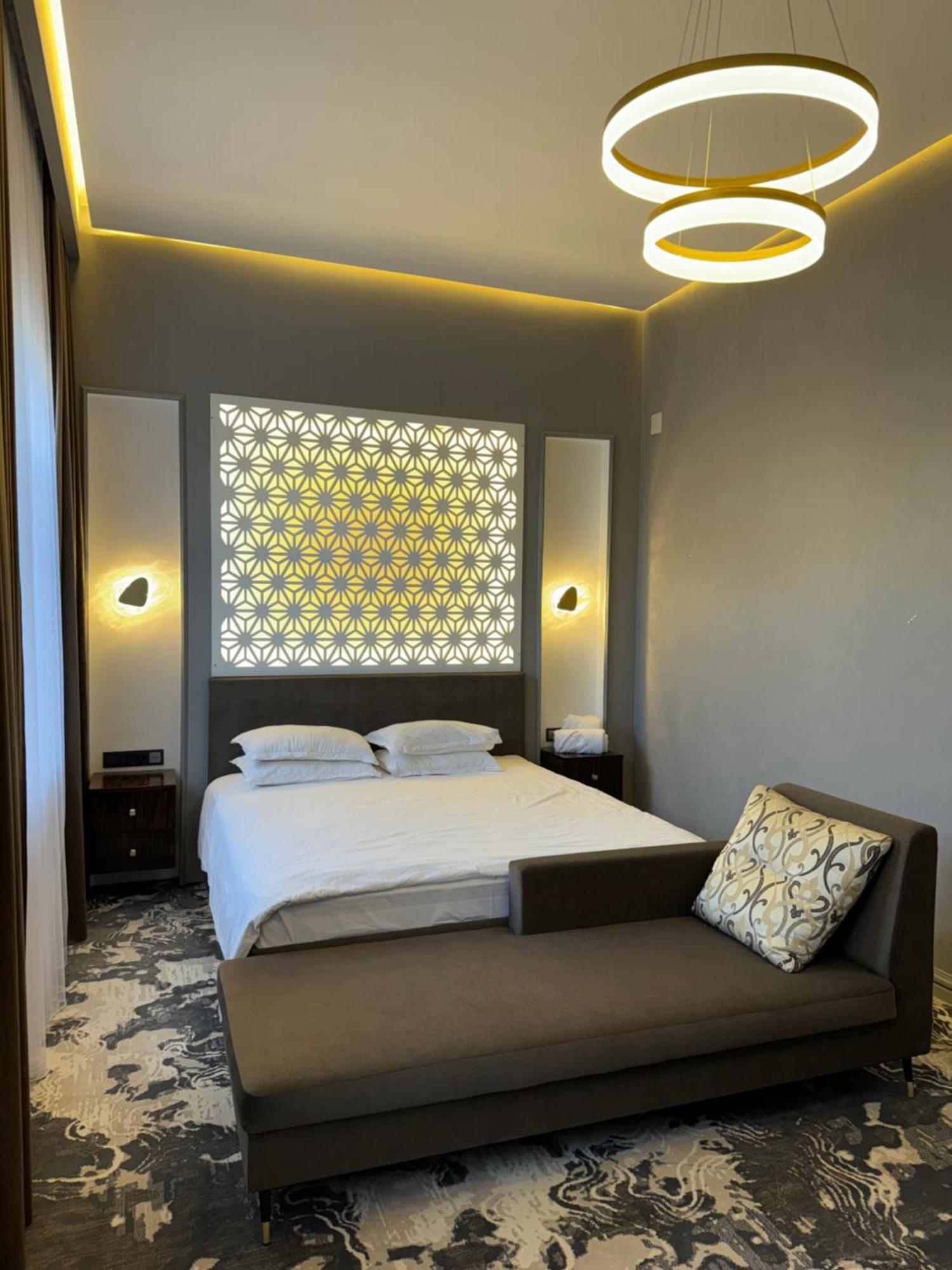 Jasmine Hotel Taraz Exterior photo