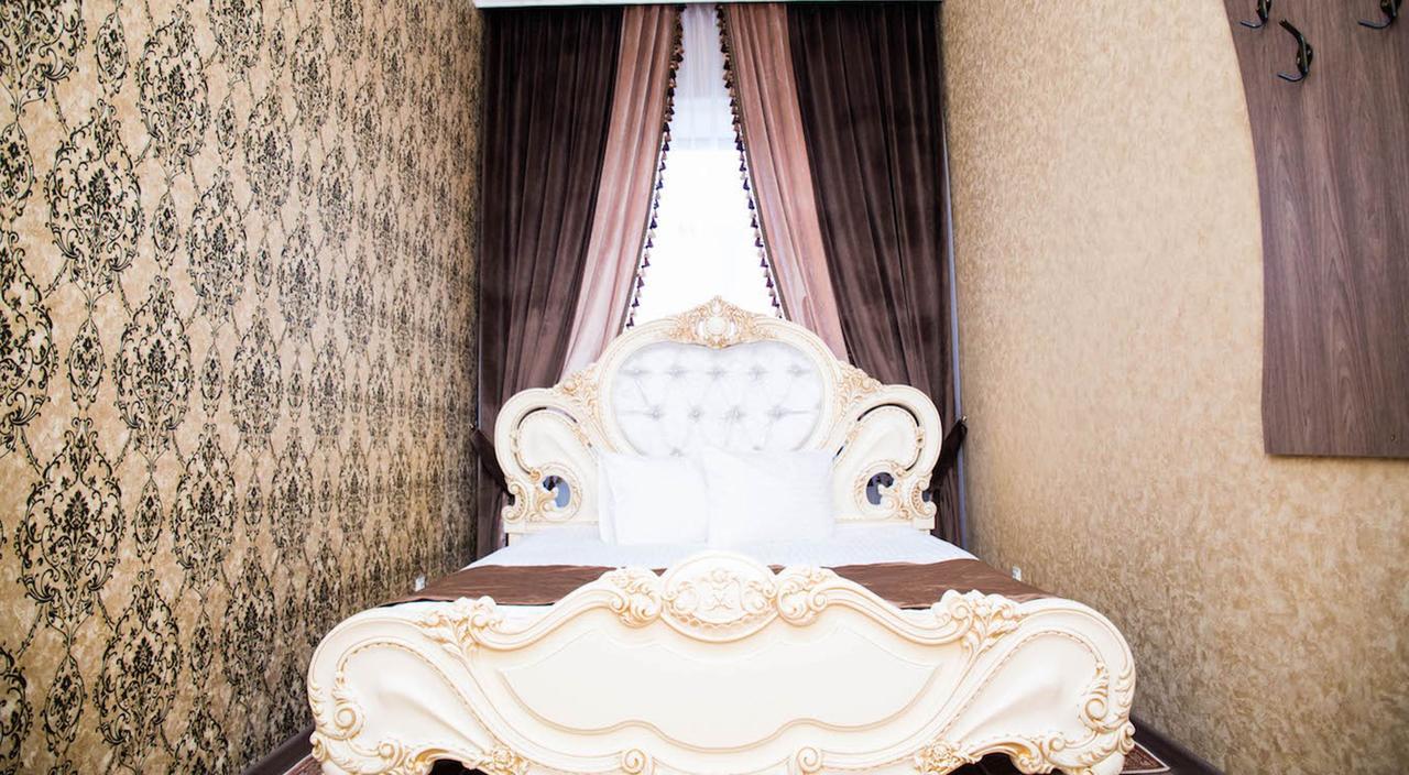 Jasmine Hotel Taraz Exterior photo